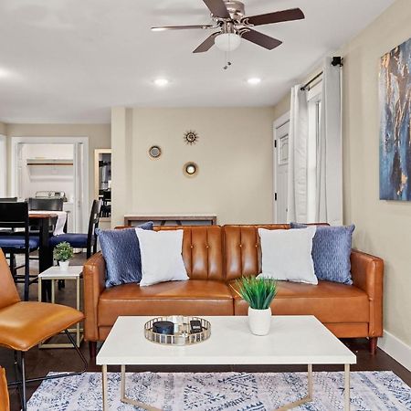 Divine Cargo Apartment San Antonio Bagian luar foto