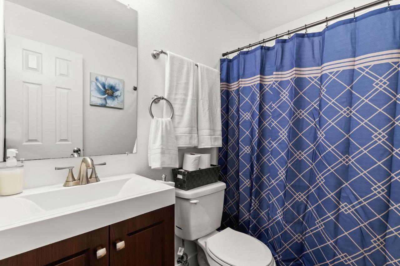 Divine Cargo Apartment San Antonio Bagian luar foto