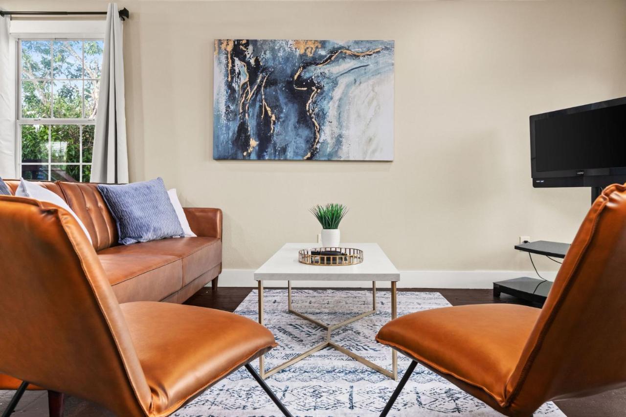 Divine Cargo Apartment San Antonio Bagian luar foto
